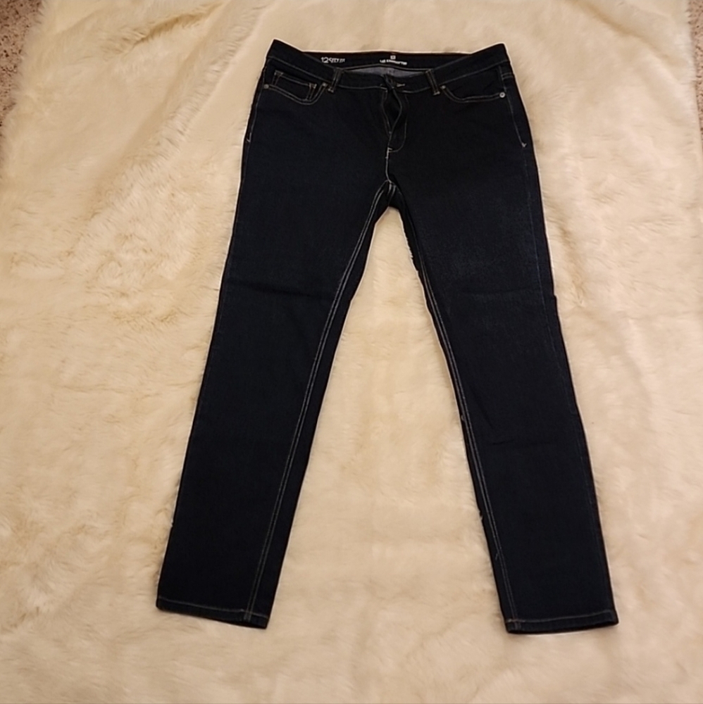 Liz Claiborne Stretch Skinny Jeans